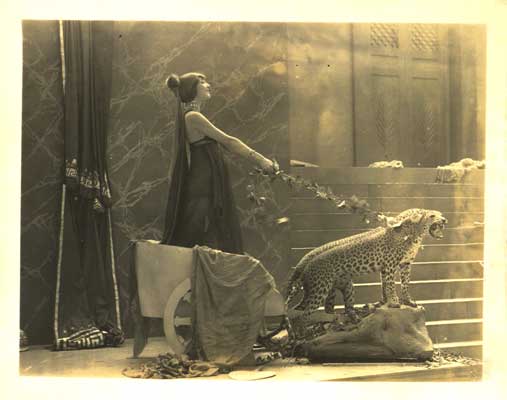 rosa-rolando-in-woman-maurice-tourneur-1918.jpg